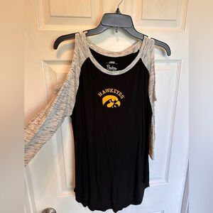 Iowa Hawkeyes open shoulder long sleeve shirt size L
